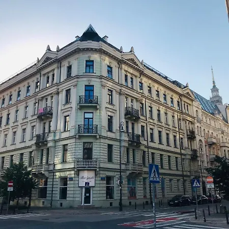 Warsaw City Center Rooms Hostel *
