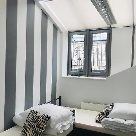 Warsaw City Center Rooms *