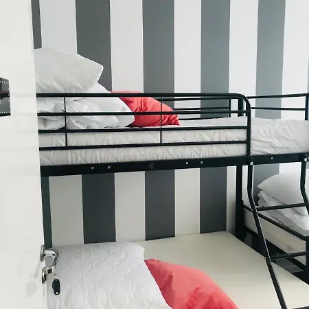Hostel Warsaw City Center Rooms Varşova