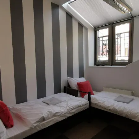 Warsaw City Center Rooms Hostal